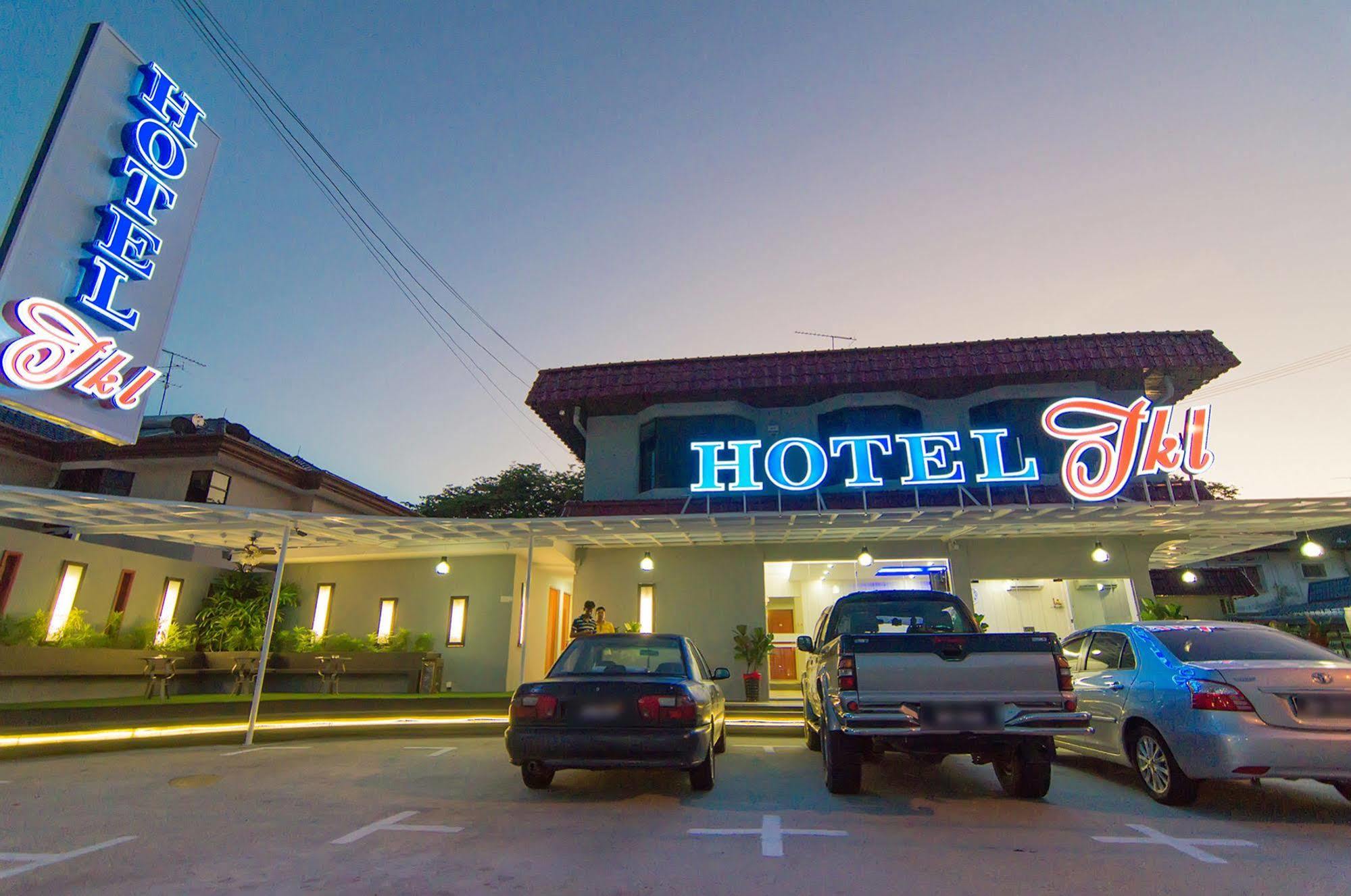 Tkl Hotel Johor Bahru Bagian luar foto